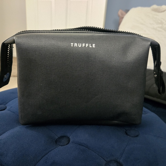Truffle Black Cosmetic Toiletry Travel Pouch Bag Zipper Magnetic Set of 2 - Picture 1 of 8